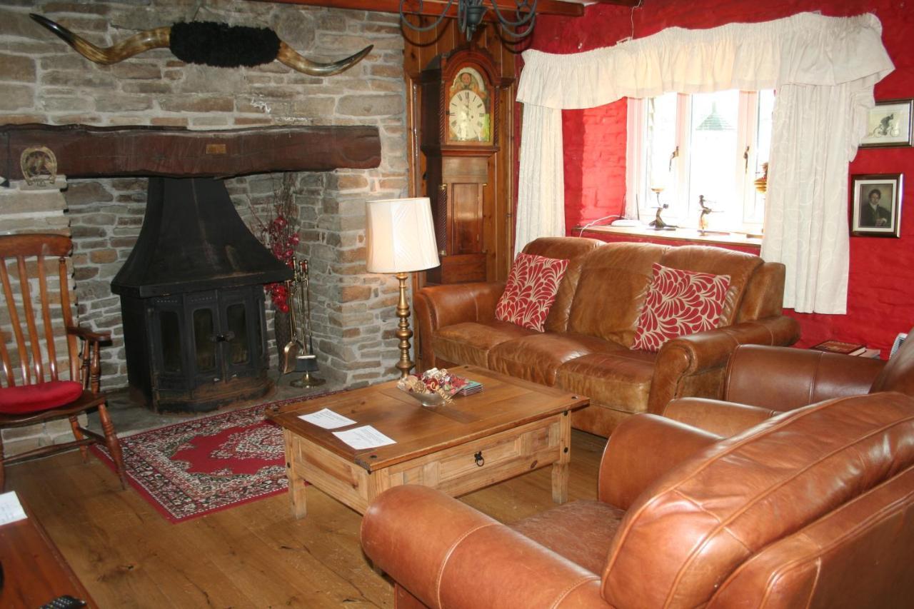 Barn Cottage - Farm Park Stay With Hot Tub Swansea Exterior photo
