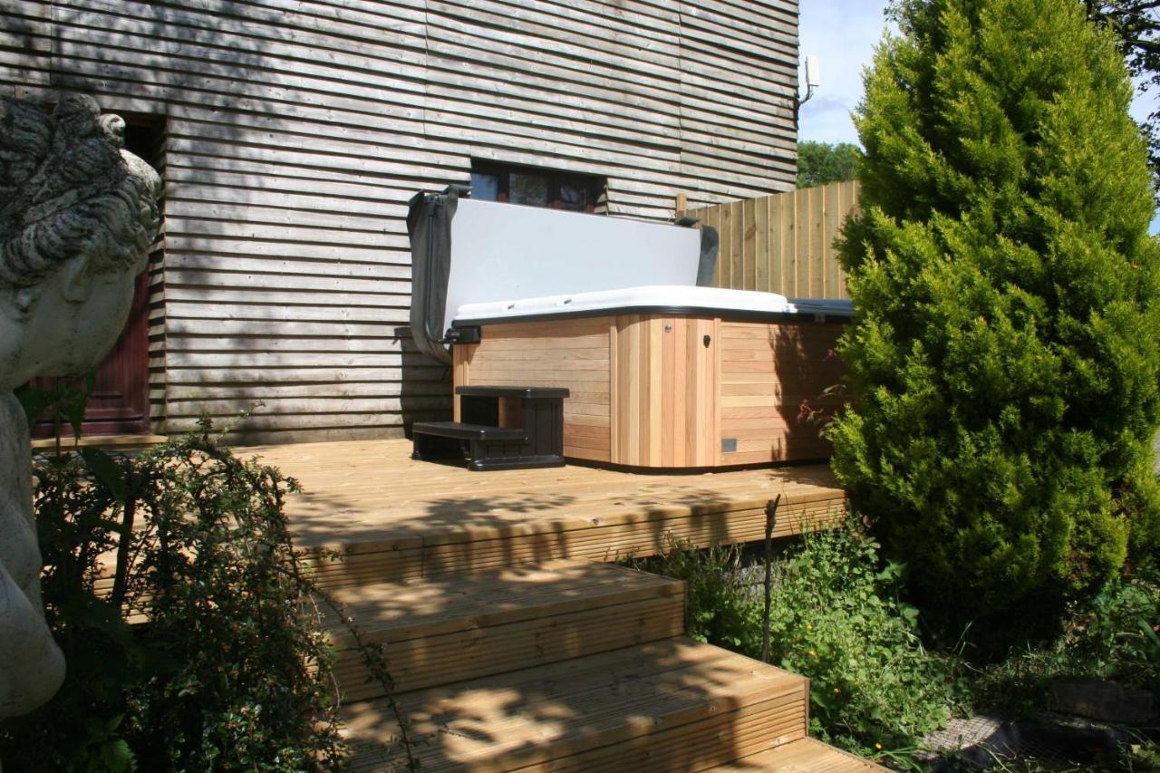 Barn Cottage - Farm Park Stay With Hot Tub Swansea Exterior photo