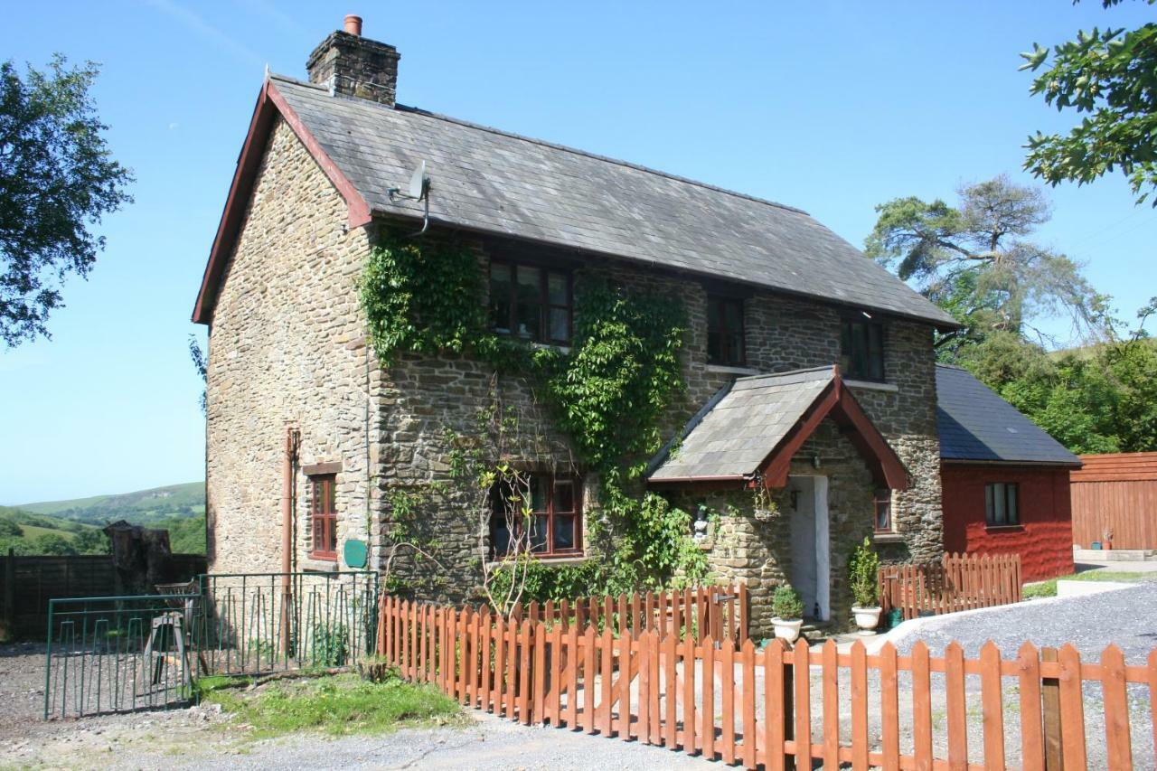 Barn Cottage - Farm Park Stay With Hot Tub Swansea Exterior photo